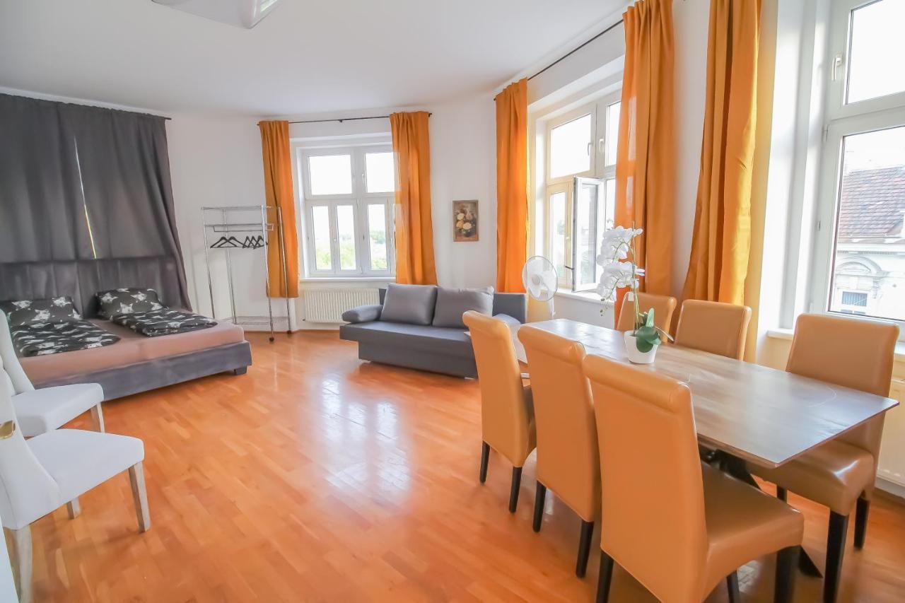 Family 3 Bedroom Apartment Lv7 Wien Exteriör bild