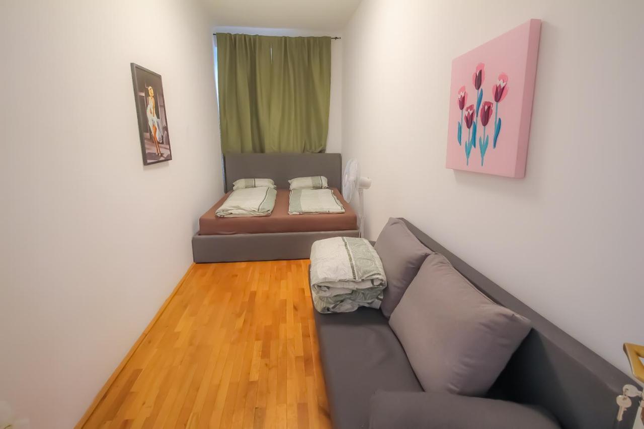 Family 3 Bedroom Apartment Lv7 Wien Exteriör bild