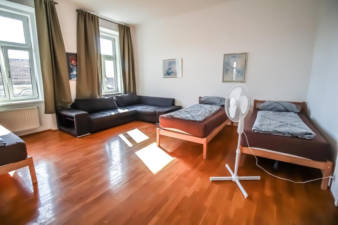 Family 3 Bedroom Apartment Lv7 Wien Exteriör bild
