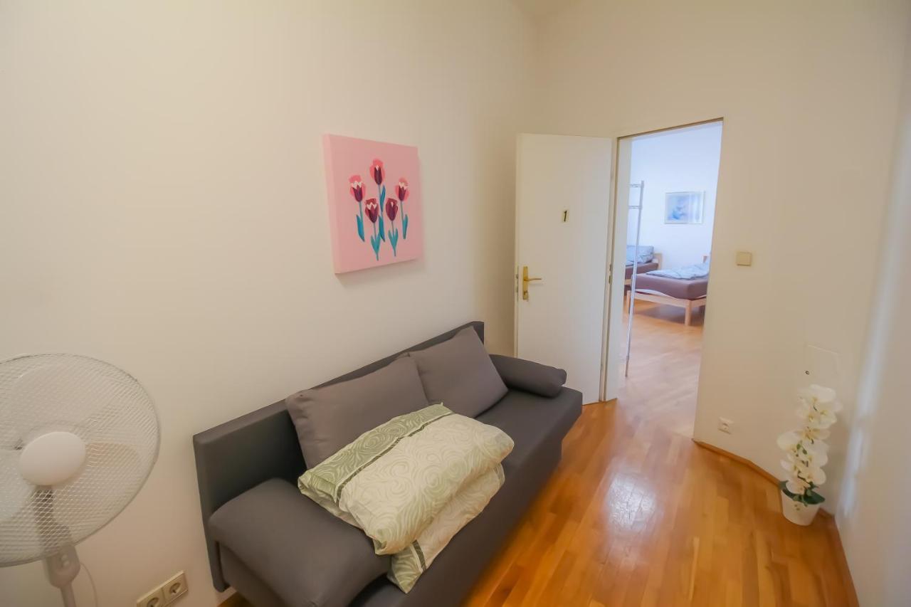 Family 3 Bedroom Apartment Lv7 Wien Exteriör bild